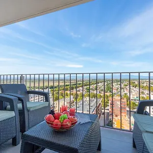 https://primera-linea-de-mar-vistas-centro.catalonia-hotels.com