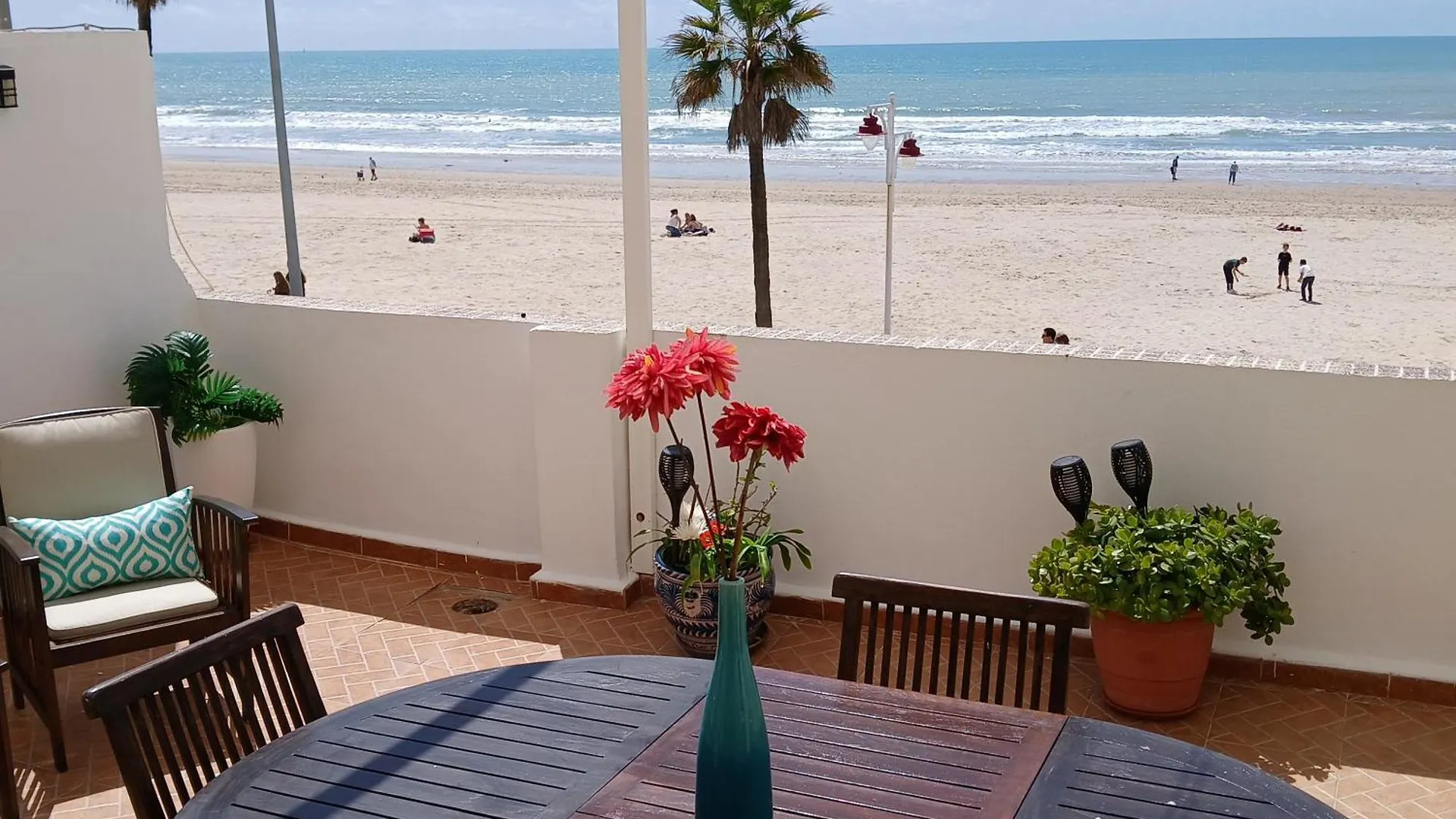 Amazing Frontal Beach Apartment #Traveller'S Awards2023 Cadix