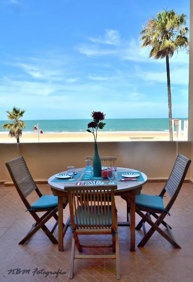 Amazing Frontal Beach Apartment #Traveller'S Awards2023 Cadix